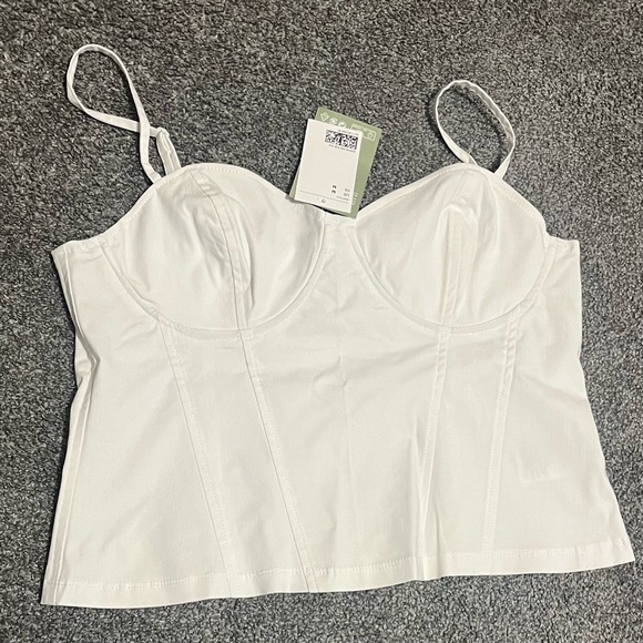 H&M Tops - H&M White Viscose Top